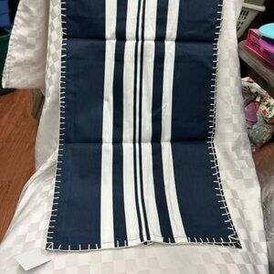 100% cotton Table runner